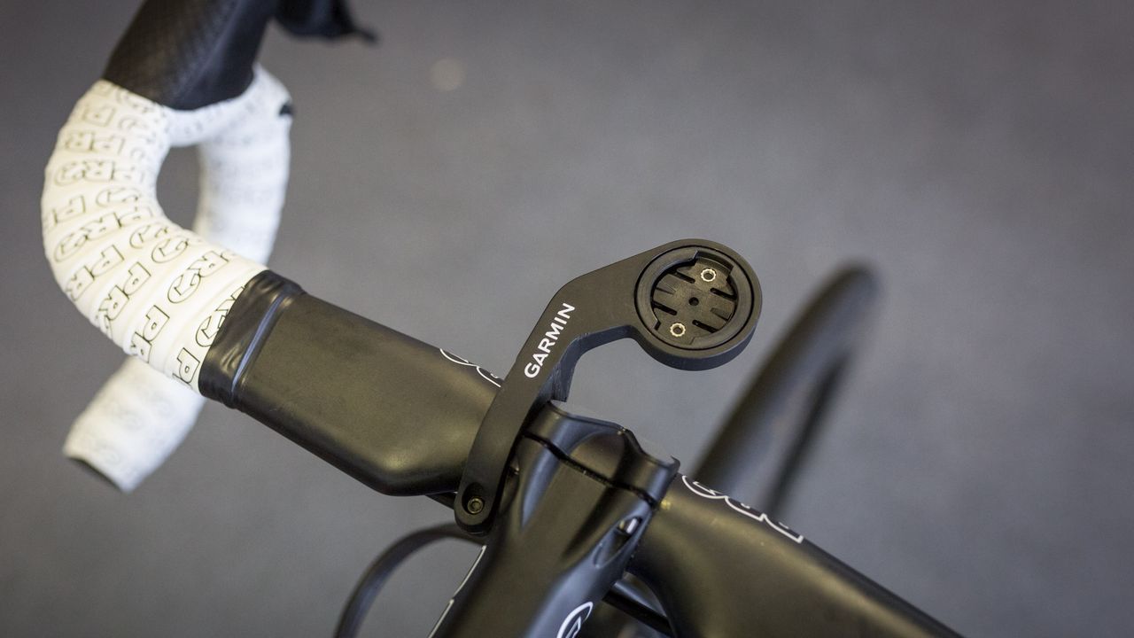 Garmin out-front mounts for the French team in 2018