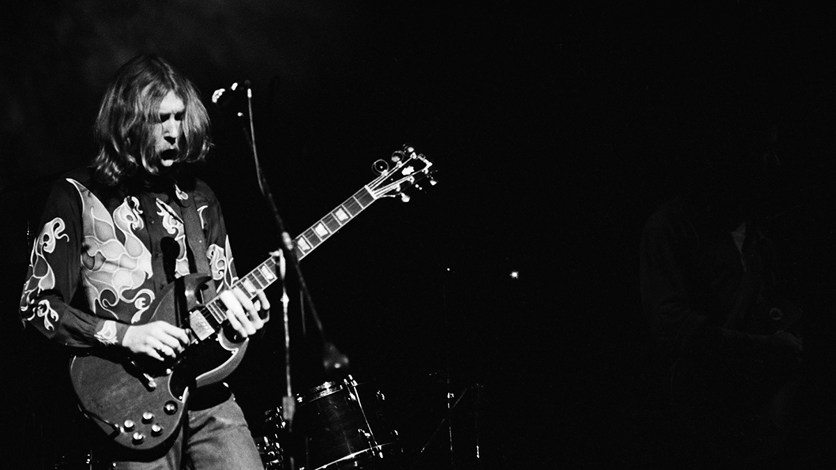 Duane Allman of American rock group The Allman Brothers Band performs at the last night at Fillmore East, a nightclub on Second Avenue, New York City, before the closing of the venue, 27th June 1971