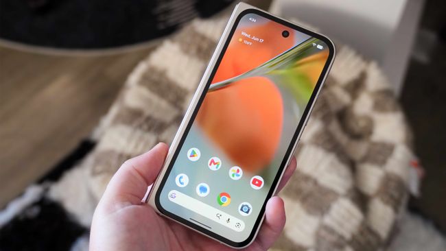 Я изменил всего одну настройку в Android 17, и главный экран моего Pixel стал намного аккуратнее