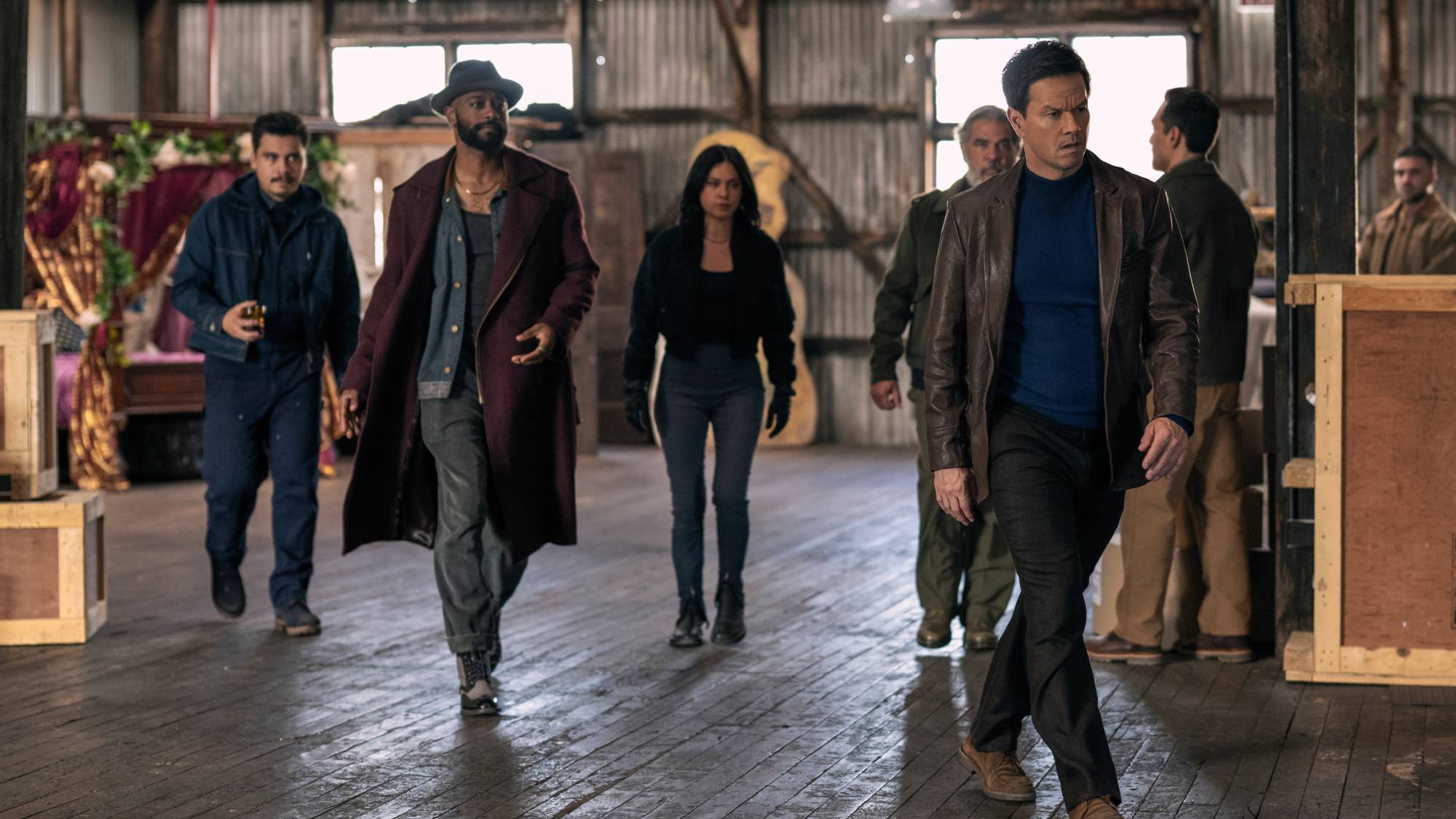 (L-R) LaKeith Stanfield as Grofield and Mark Wahlberg as Parker in &quot;Play Dirty&quot; on Prime Video