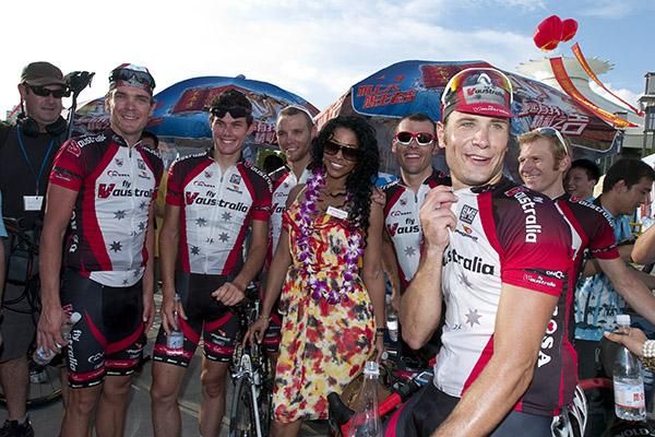 Miss World Australian entrant Ashleigh Francis meets the Fly V Australia team after stage one in Sanya.