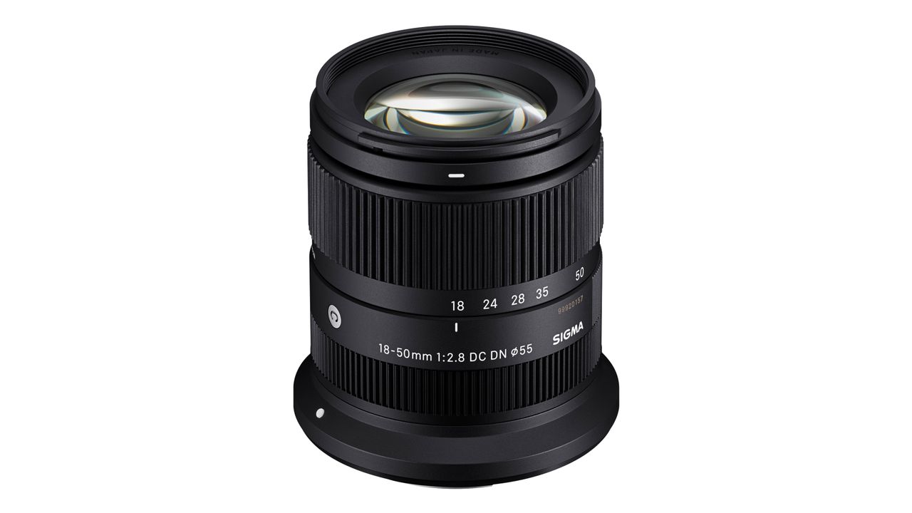 The Sigma 18-50mm f/2.8 DC DN | C Canon RF lens against a white background