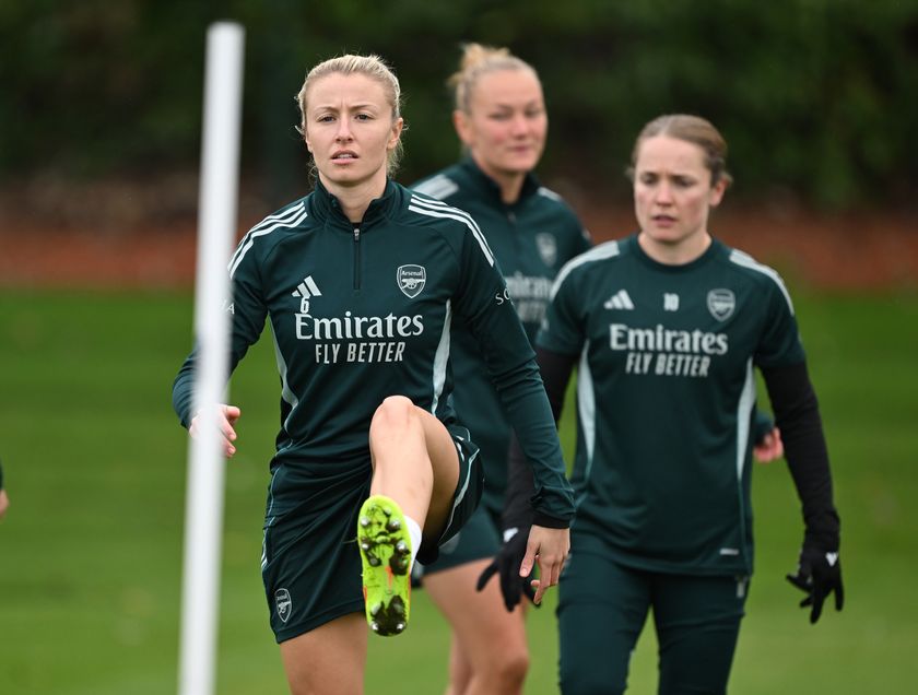 LONDON COLNEY, ENGLAND - DECEMBER 08: Leah Williamson of Arsenal during the Arsenal Women's training session at Sobha Realty Training Centre on December 08, 2025 in London Colney, England.