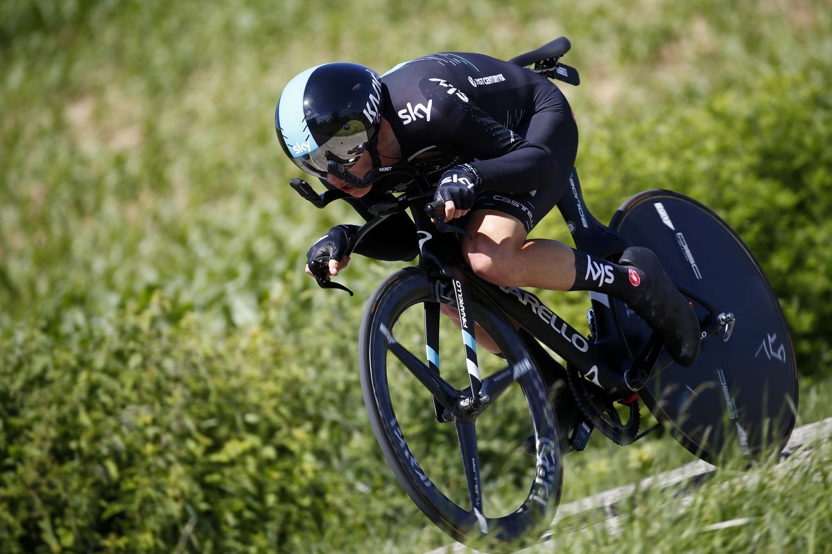 Chris Froome in time trial mode at the Crit&eacute;rium du Dauphin&eacute;
