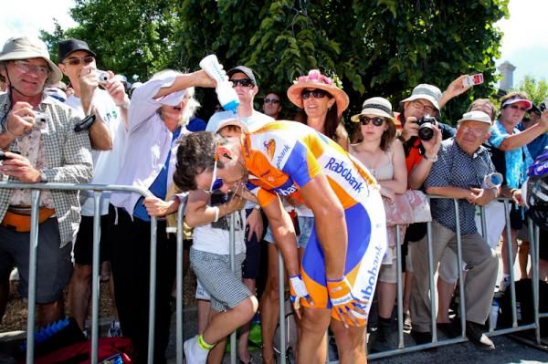 These fans were than happy to help out Michael Matthews after the stage