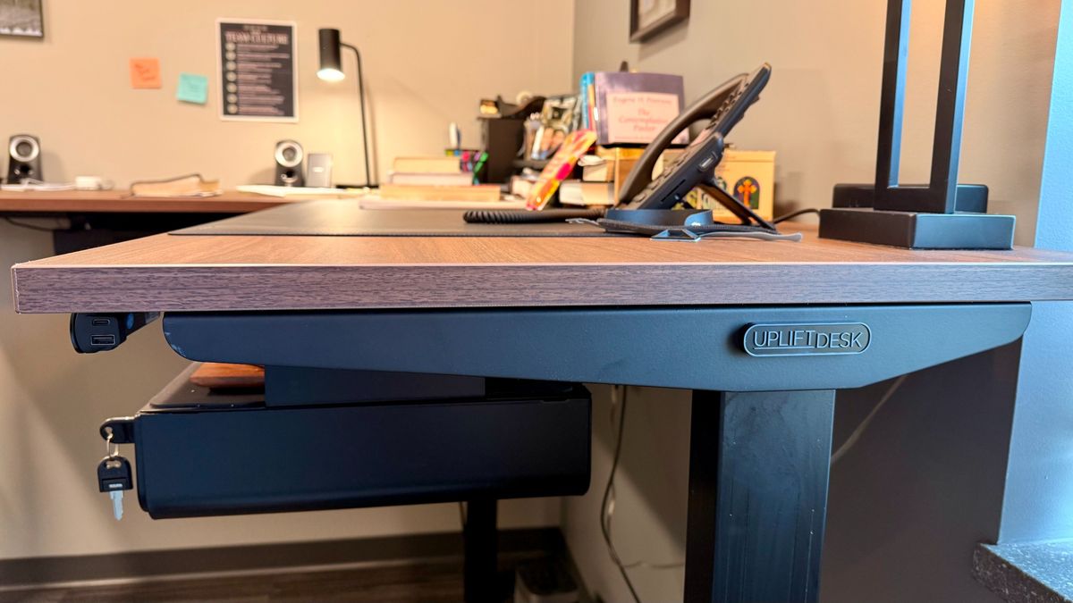 Uplift | V3 L-Shaped Standing Desk