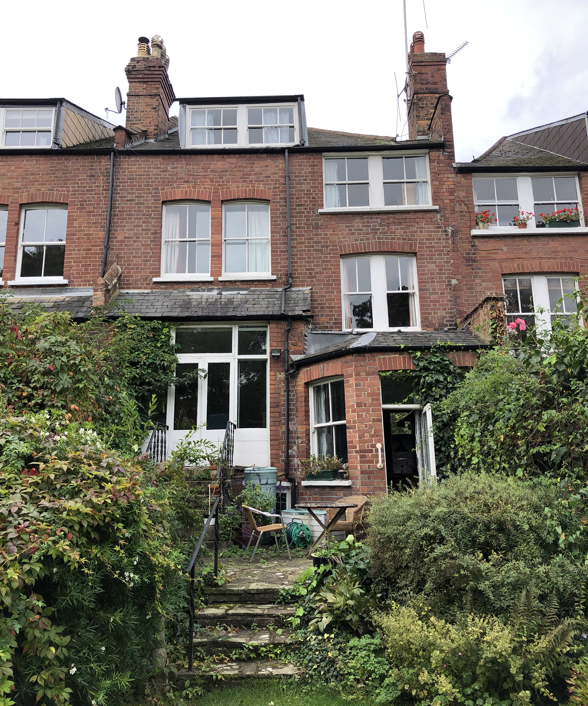 Before shot of a 6 bedroom terraced house before an extensive renovation