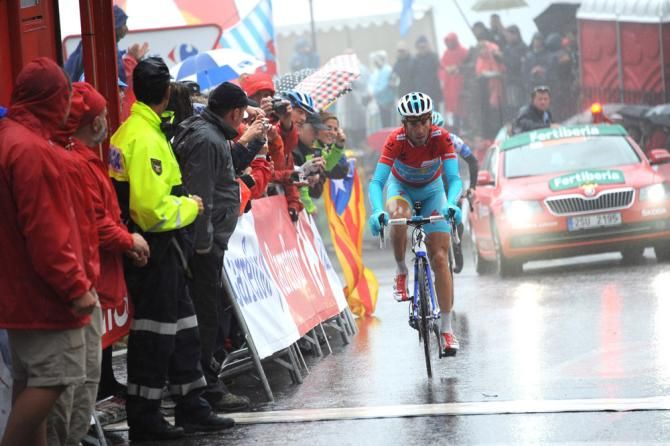 Vuelta leader Vincenzo Nibali (Astana) finished second on the day and put time into all his GC rivals