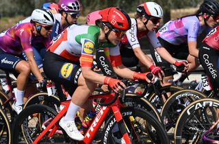 UAE Tour Women stage 1 smacks Longo Borghini with crash, mechanical