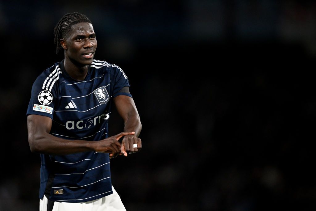 Amadou Onana of Aston Villa celebrates scoring his team&#039;s third goal during the UEFA Champions League 2024/25 League Phase MD1 match between BSC Young Boys and Aston Villa FC at Stadion Wankdorf on September 17, 2024 in Bern, Switzerland.