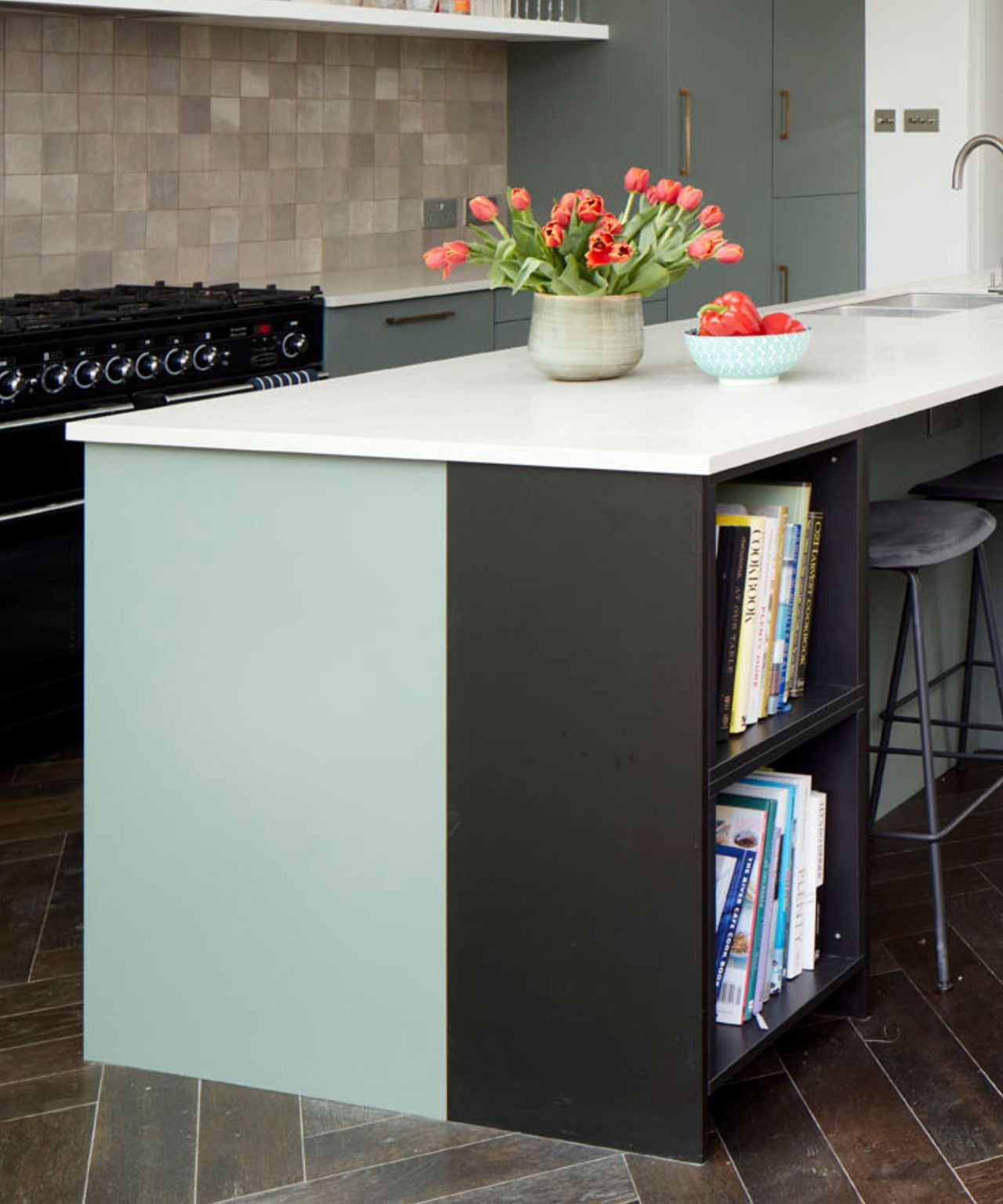 7 narrow kitchen island ideas for small spaces | Real Homes