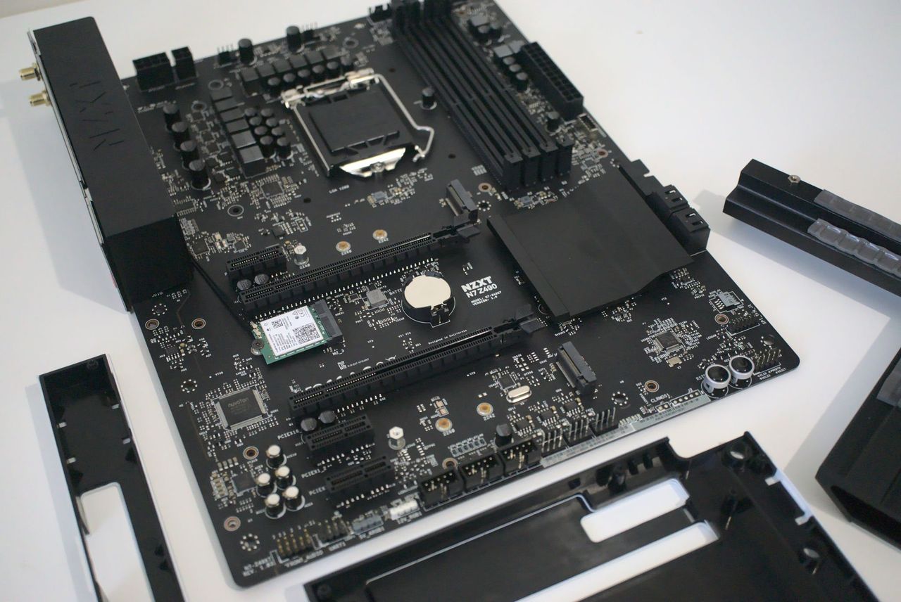 NZXT N7 Z490