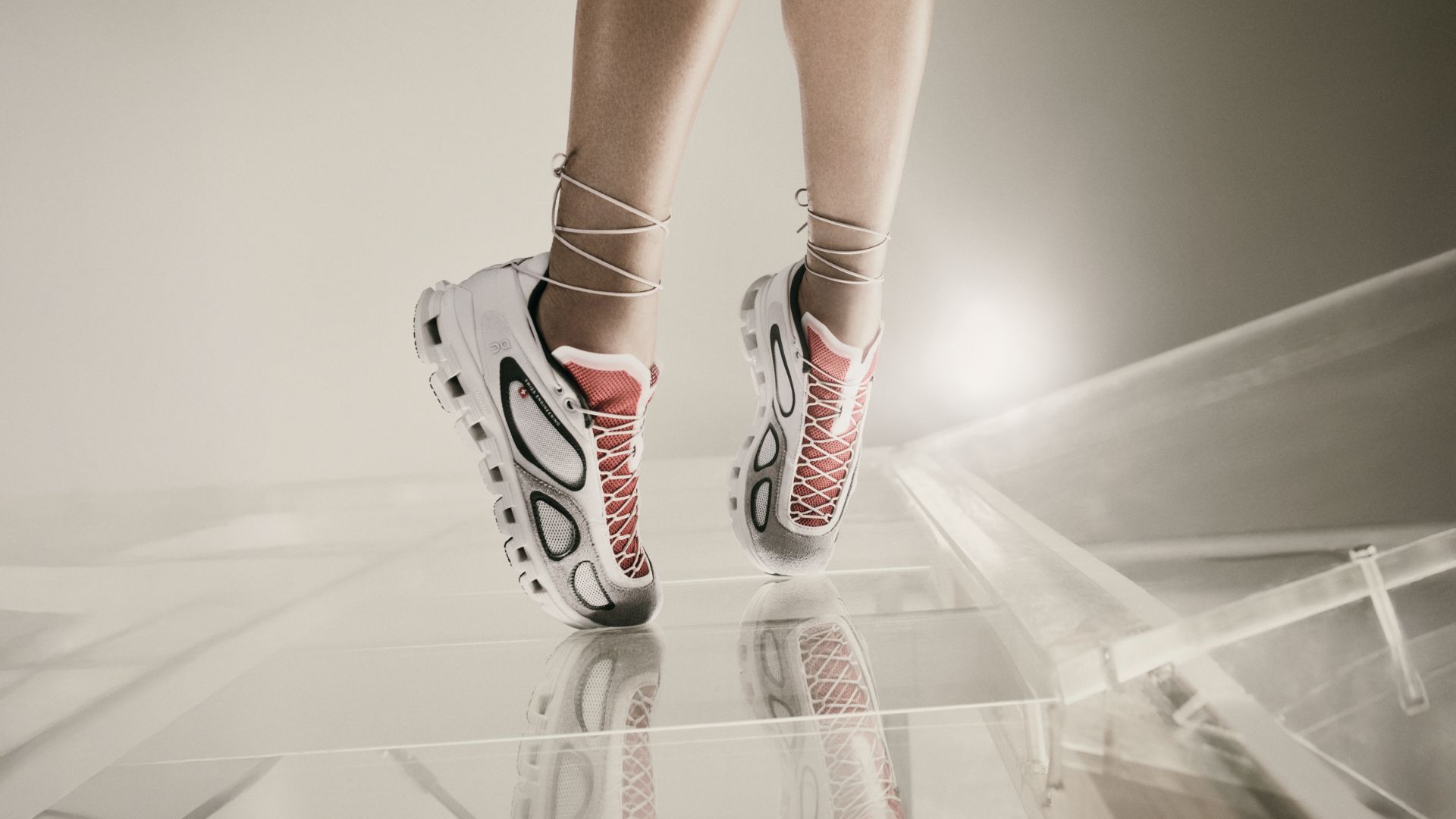 Twigs x On collab