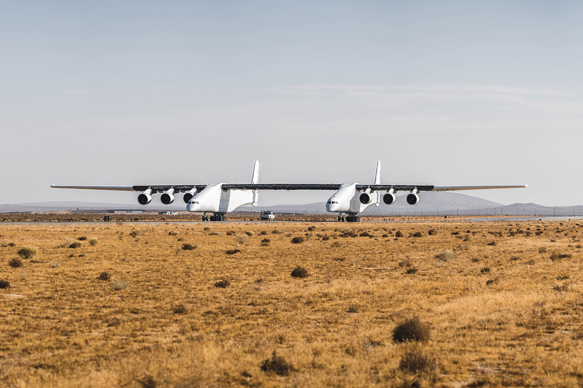 Stratolaunch Test Photos: The World's Largest Plane in Action | Space