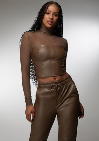 Bebe x Ciara Mock Neck Mesh-Oberteil aus veganem Leder