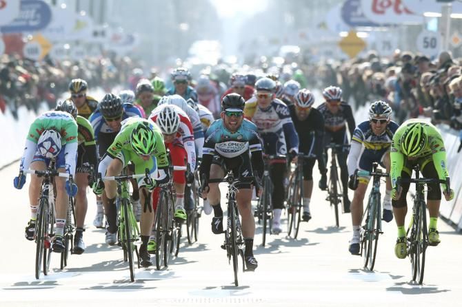 Mark Cavendish (Omega Pharma-QuickStep) takes his 7th victory of the season.