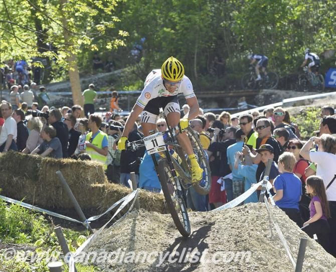 Rourke Croeser (RSA) Orange Monkey Pro Team entertains the crowd