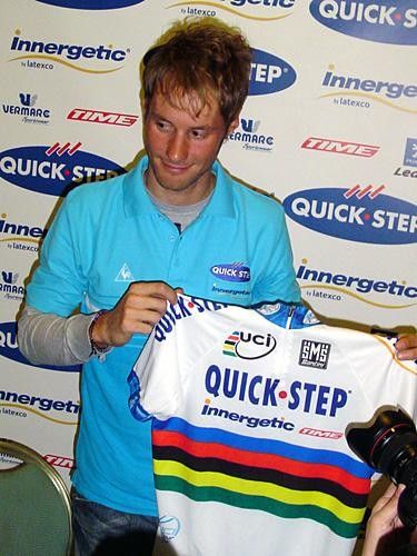 Boonen shows off his new jersey