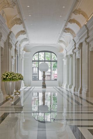 The Peninsula Paris - hallway