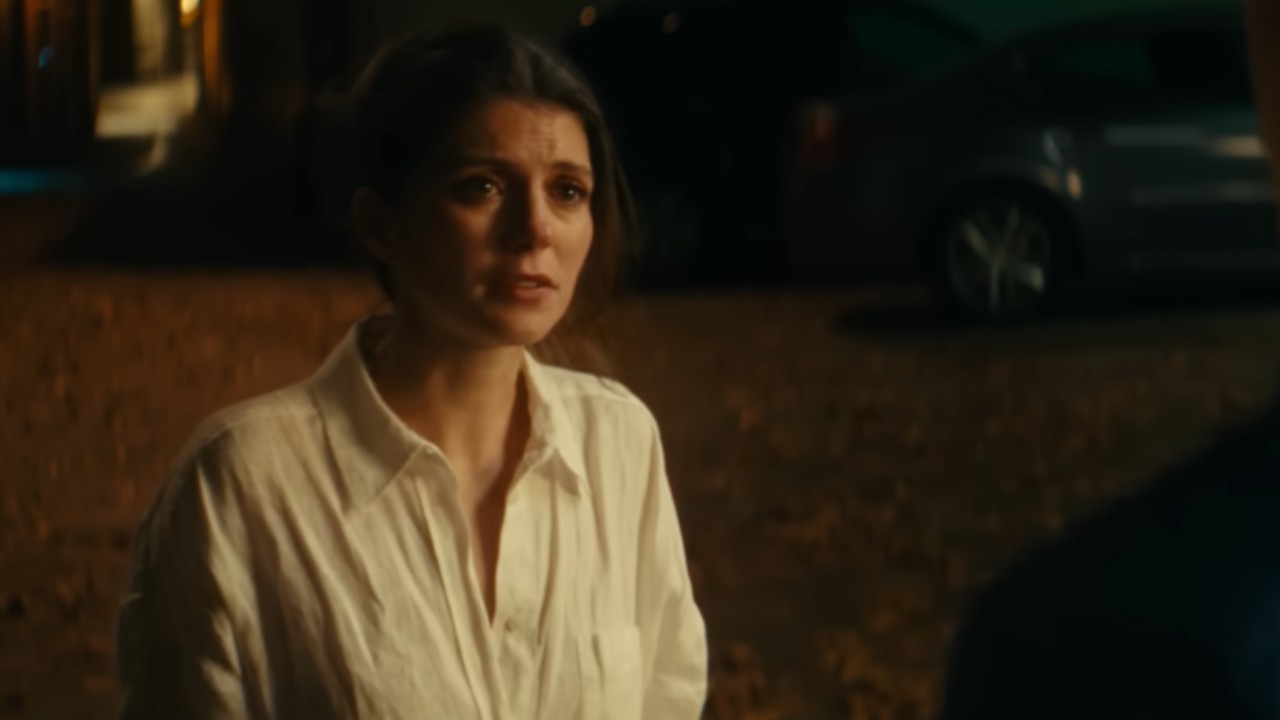 Emily Bader looking sad in Poeple We Meet On Vacation.