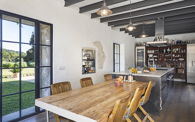 Available-at-a-guide-price-of-6900000-EUR-through-Mallorca-Sothebys-International-Real-6.jpg