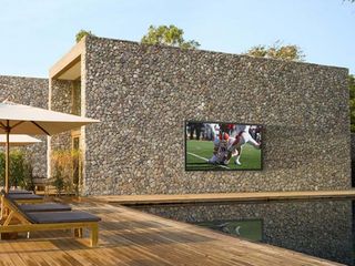 SunBrite SUSB8418UHD