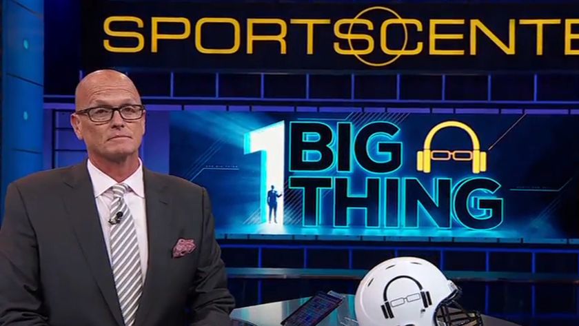 Scott Van Pelt wears a suit and talks about the one big thing on SportsCenter.