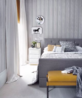 Decorating with stripes - bedroom