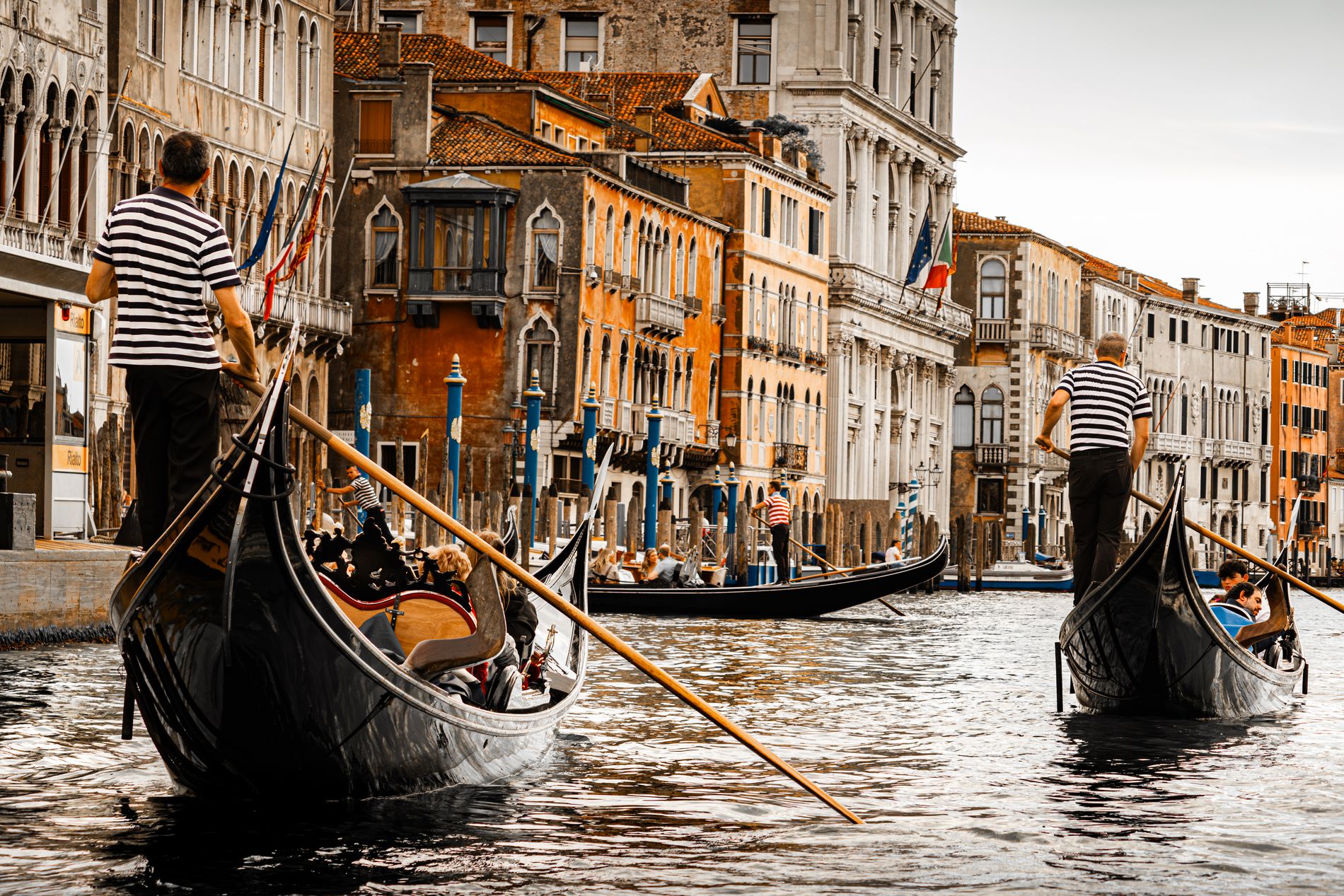 GuruShots - Travel Stories