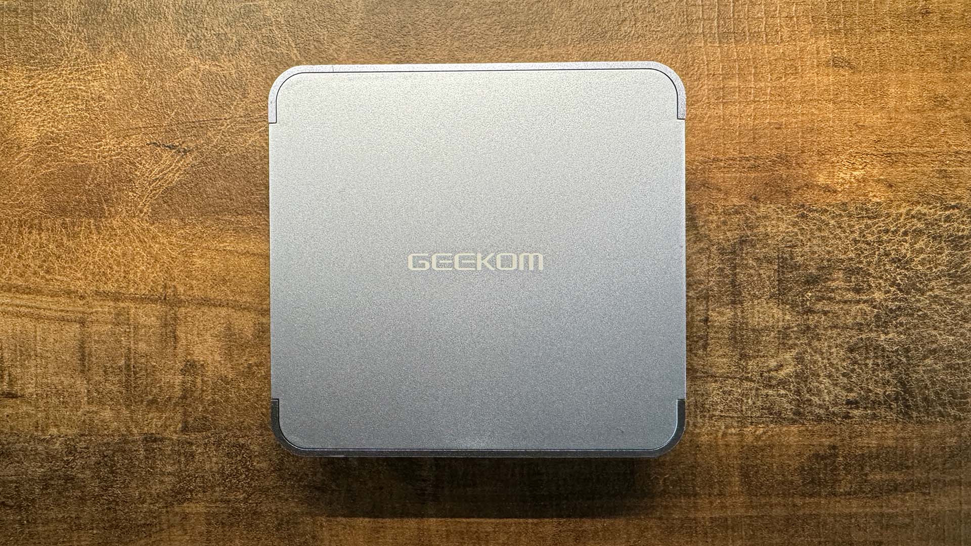 Обзор Geekom AX8 Pro