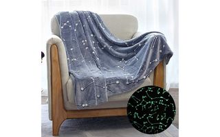 Kanguru glow-in-the-dark constellation blanket