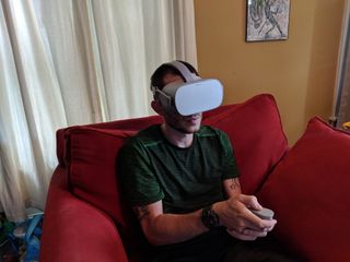 Watching movies on clearance oculus go