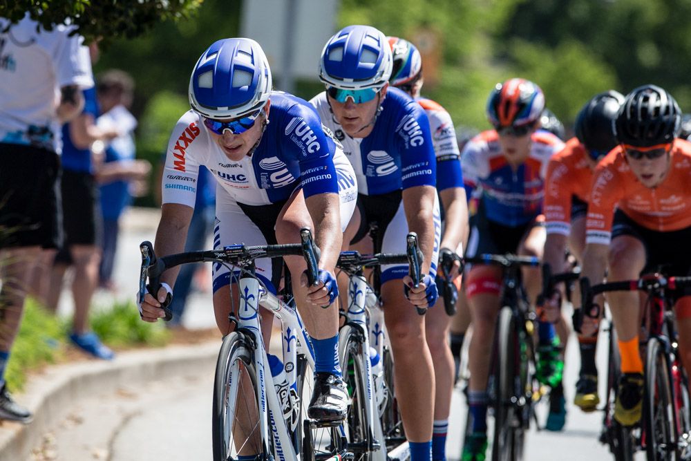 Cari Higgins (UnitedHealthcare) comes to the front to chase