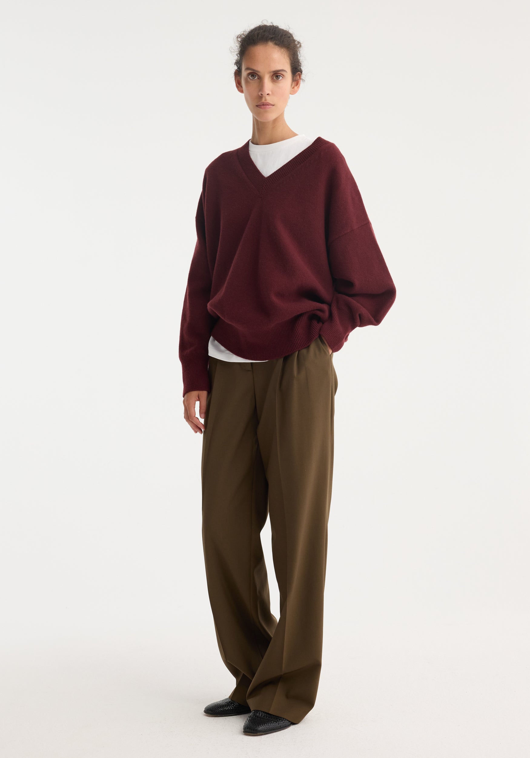 V-Neck Knitted Jumper | Burgundy