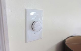 Best smart light switches: Lutron Aurora