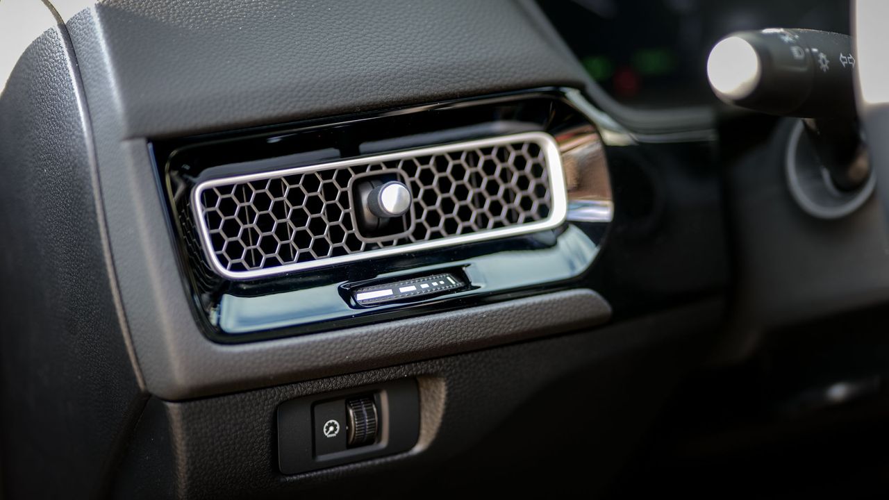2025 Honda Civic Sport Touring Hybrid test drive review.