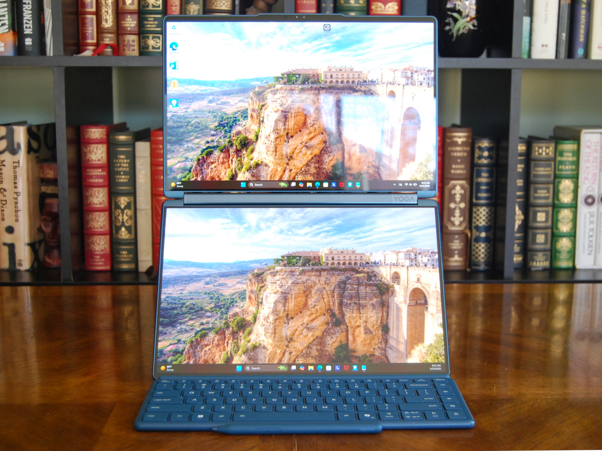 Lenovo Yoga Book 9i 14" (Gen 10)