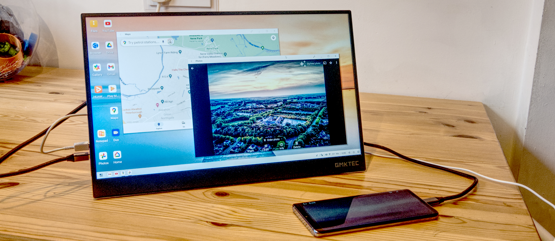 GMKTEC Xpanel SE Portable Monitor