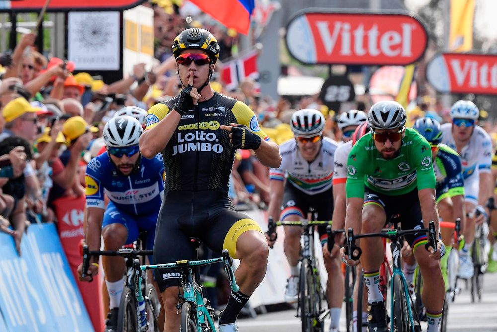 Dylan Groenewegen wins stage 7 at the Tour de France