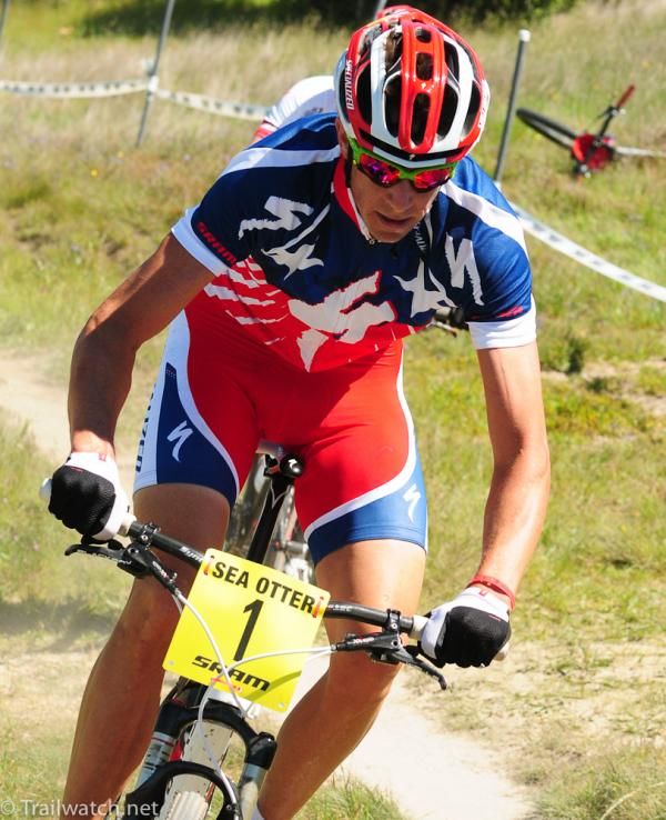 Todd Wells (Specialized) has to remind himself that Max Plaxton is his teammate this year and not Sid Taberlay's