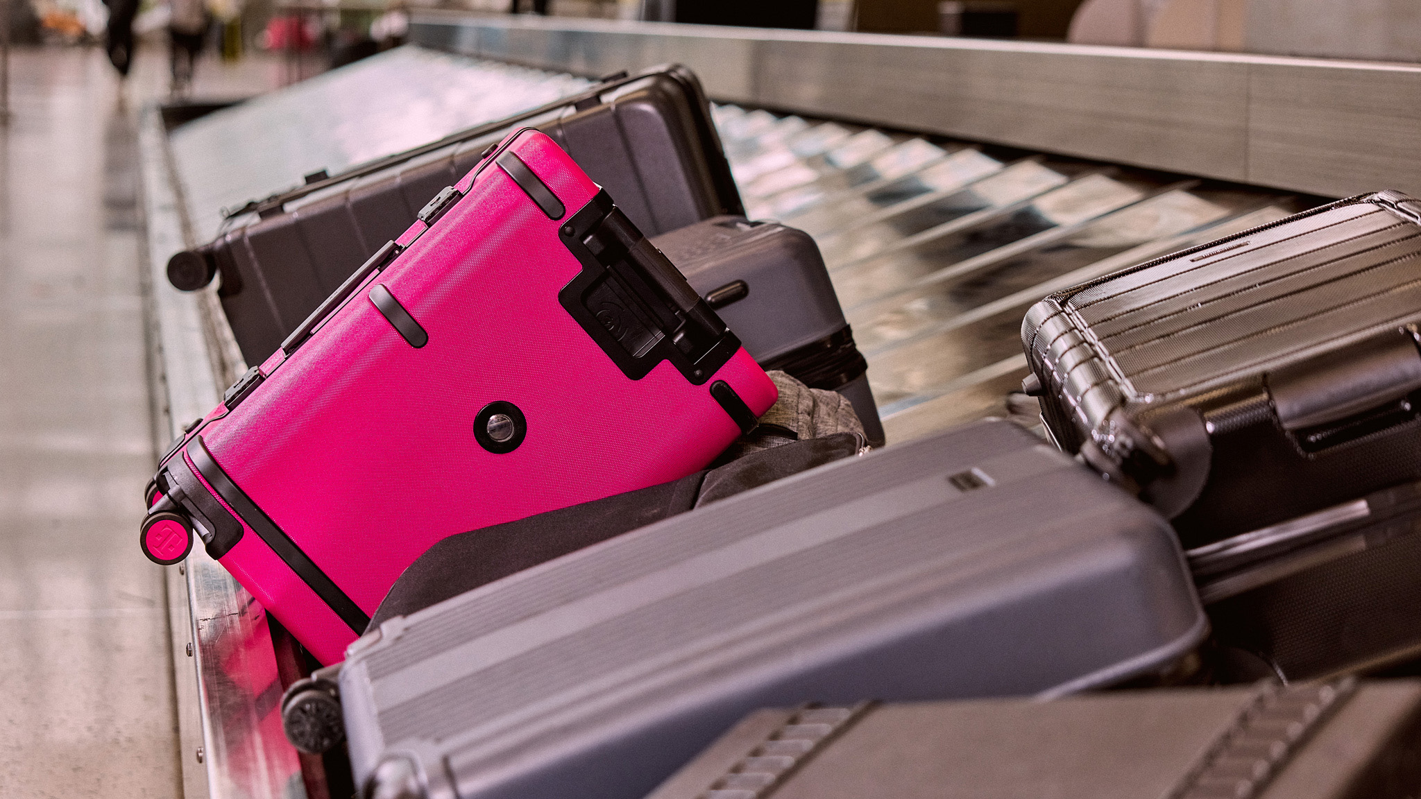 t-mobile-rolled-out-a-hot-magenta-smart-suitcase-and-i-want-it-techradar