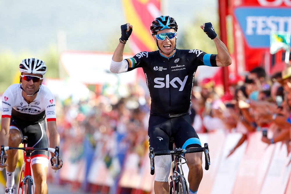 Nicolas Roche (Sky) takes the stage 18 win.