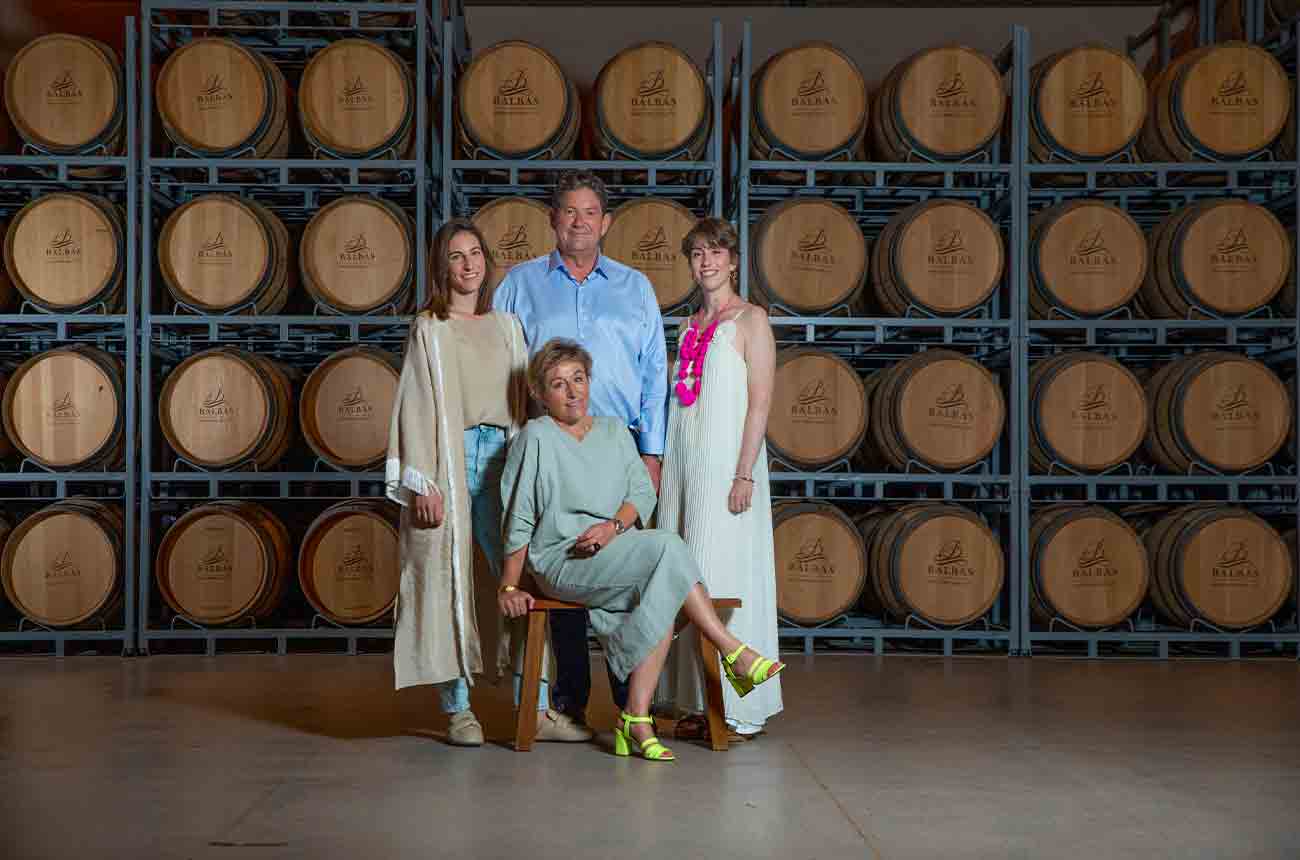 Juan Jos&amp;eacute; Balb&amp;aacute;s, Clara de la Fuente, Patricia Balb&amp;aacute;s and Mar&amp;iacute;a Balb&amp;aacute;s, owners of Bodegas Balb&amp;aacute;s winery in Spain