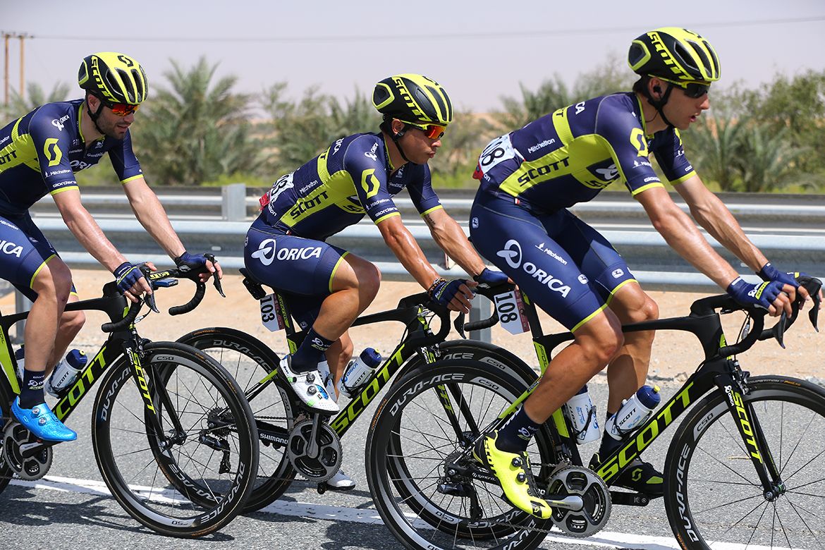 Caleb Ewan in the peloton