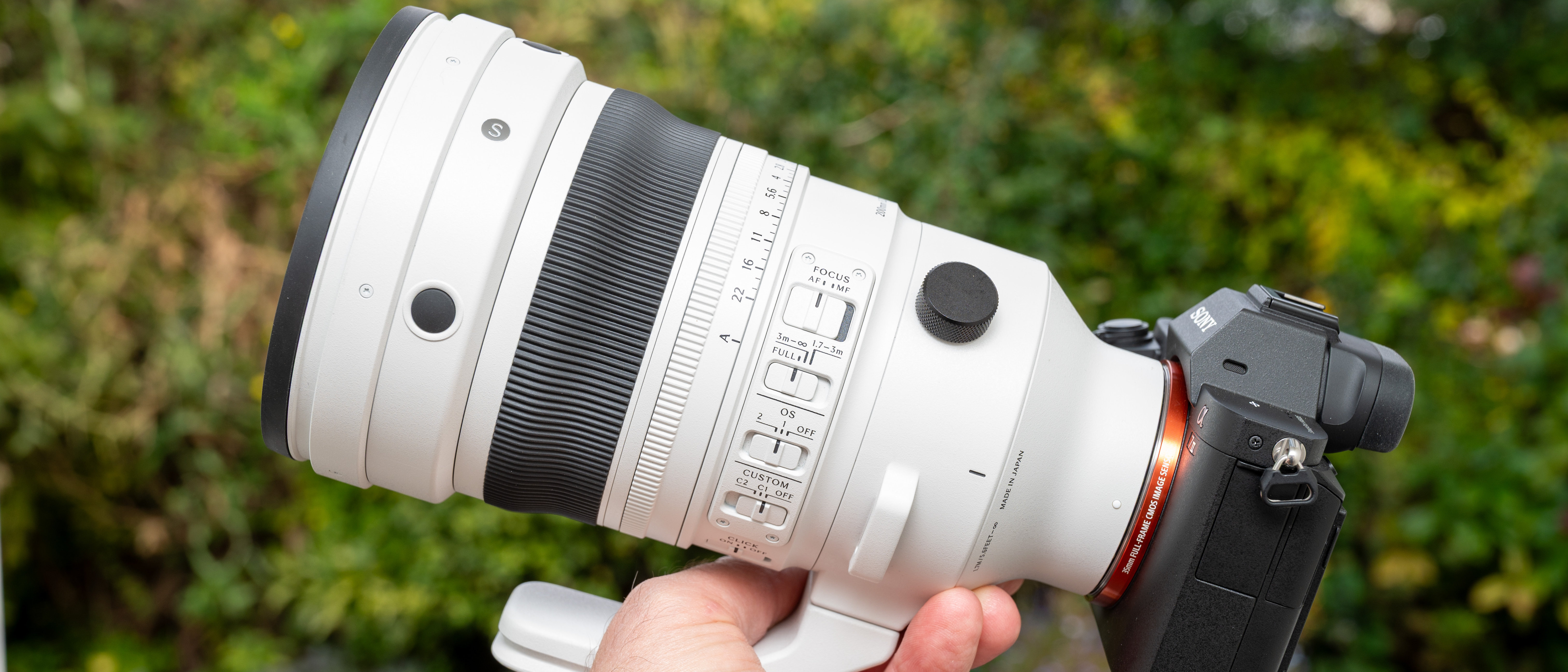 Sigma 200mm f/2 DG OS Sports product shot
