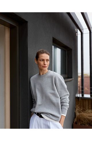 The Relaxed-Fit Sweatshirt