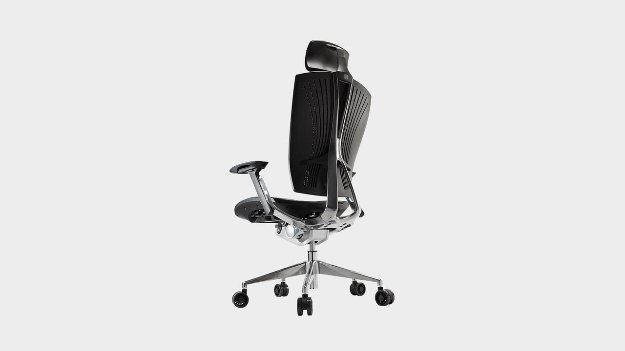 Cooler Master Ergo L gaming chair