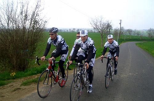The DFL-CN crew stretch their legs on race day