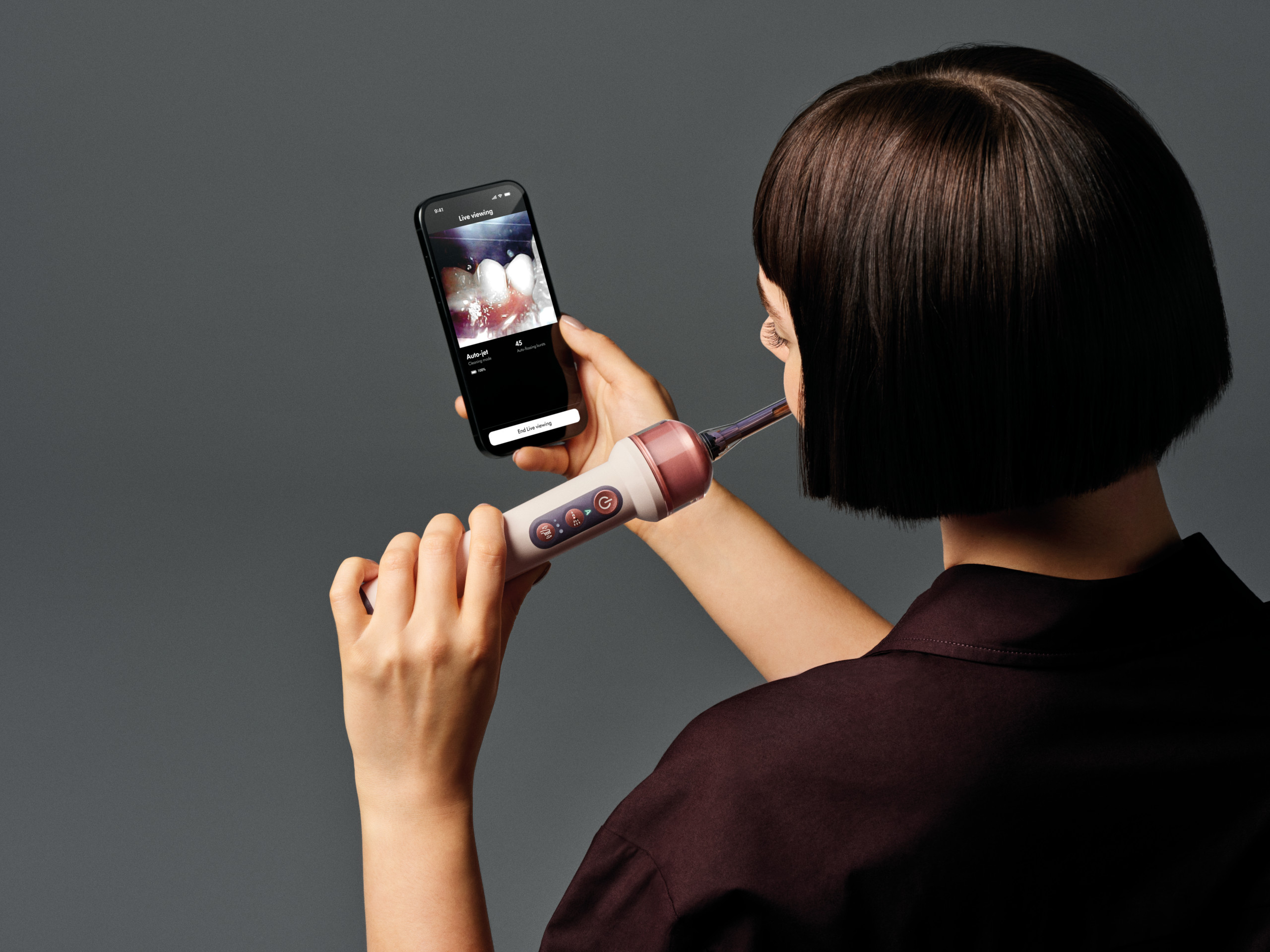 See inside your mouth in real time as you brush