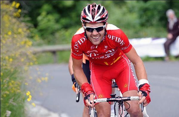 Maxime Monfort (Cofidis) climbing well.